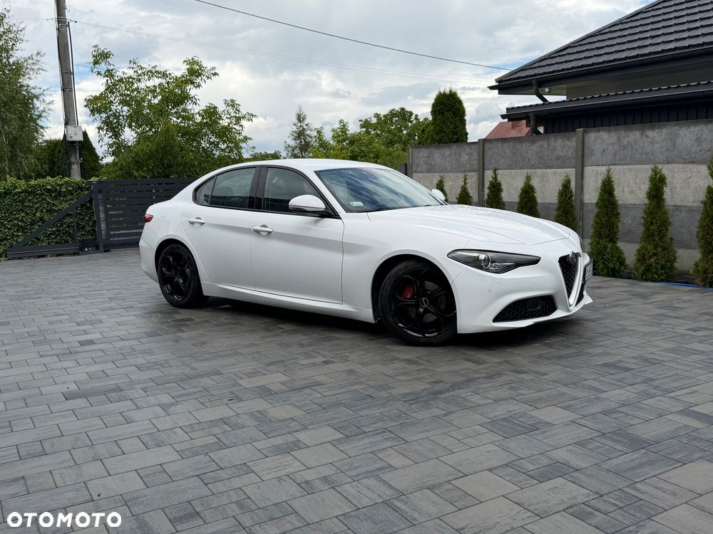Alfa Romeo Giulia - 4