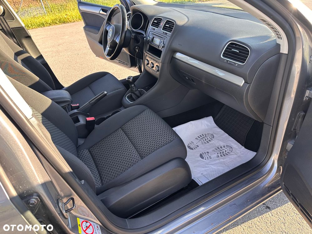 Volkswagen Golf - 20