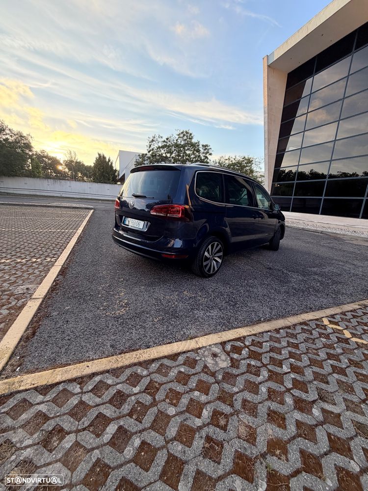 VW Sharan 2.0 TDI Blue Highline DSG - 4