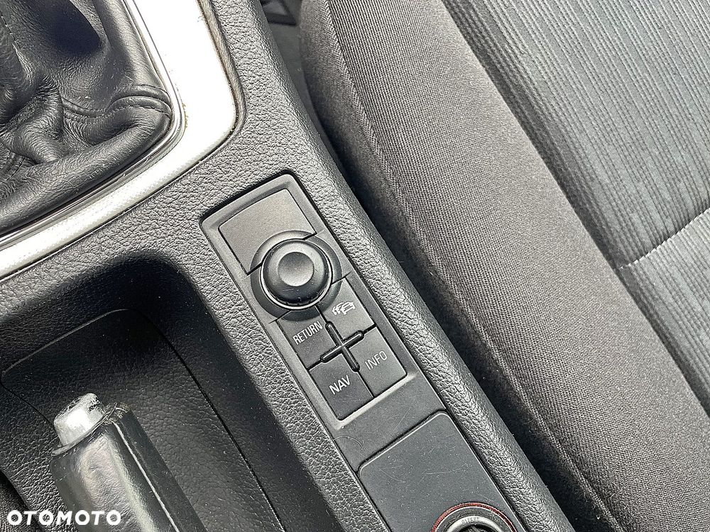 Audi A4 ver-1-8-t-quattro - 3