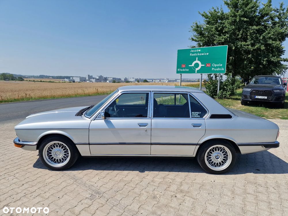 BMW Seria 5 520 - 16