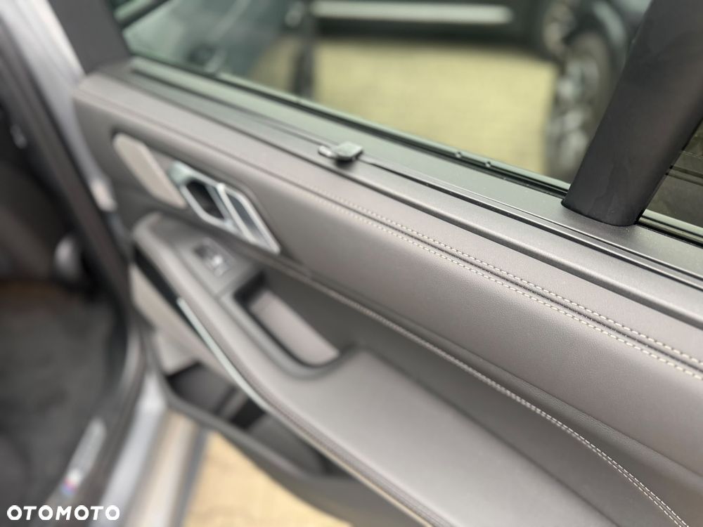 BMW X5 xDrive30d - 16