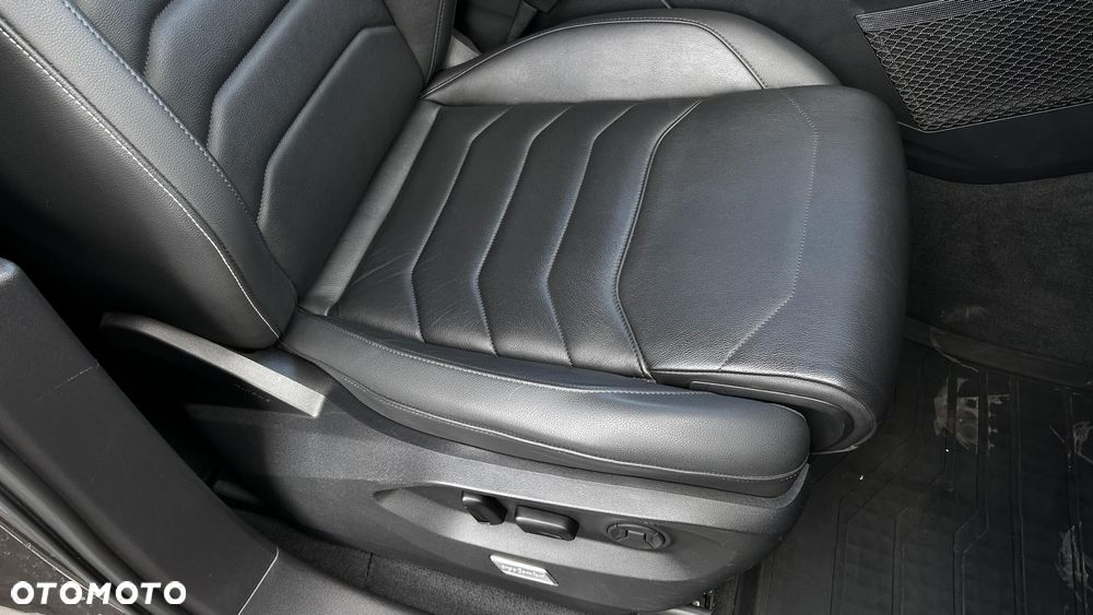Volkswagen Touareg 3.0 V6 TDI SCR 4Mot Elegance - 26