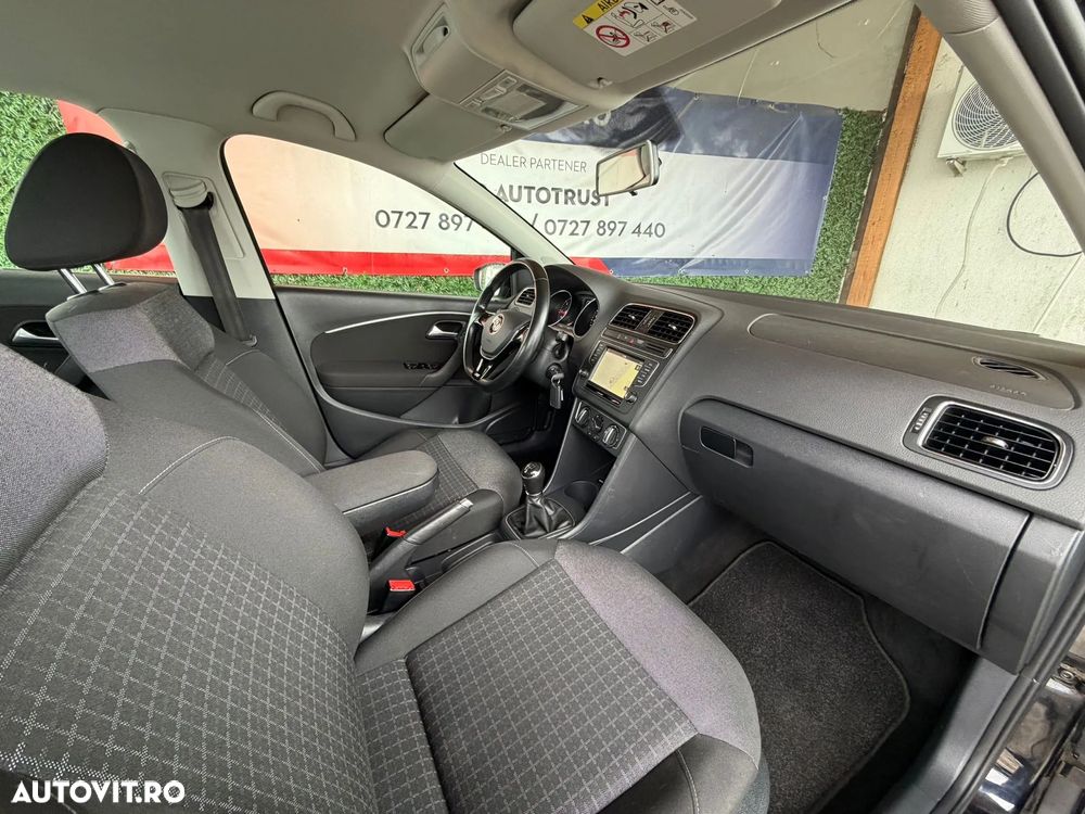 Volkswagen Polo 1.4 TDI (Blue Motion Technology) Comfortline - 15