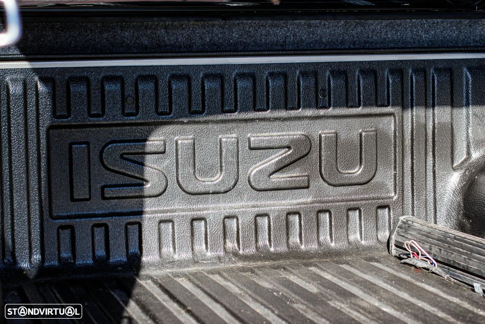 Isuzu D-Max 2.5 DTi CD 4WD LS Sport Edition - 21
