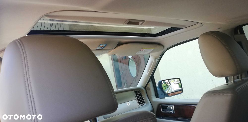 Lincoln Navigator 5.4 L 4x4 - 11