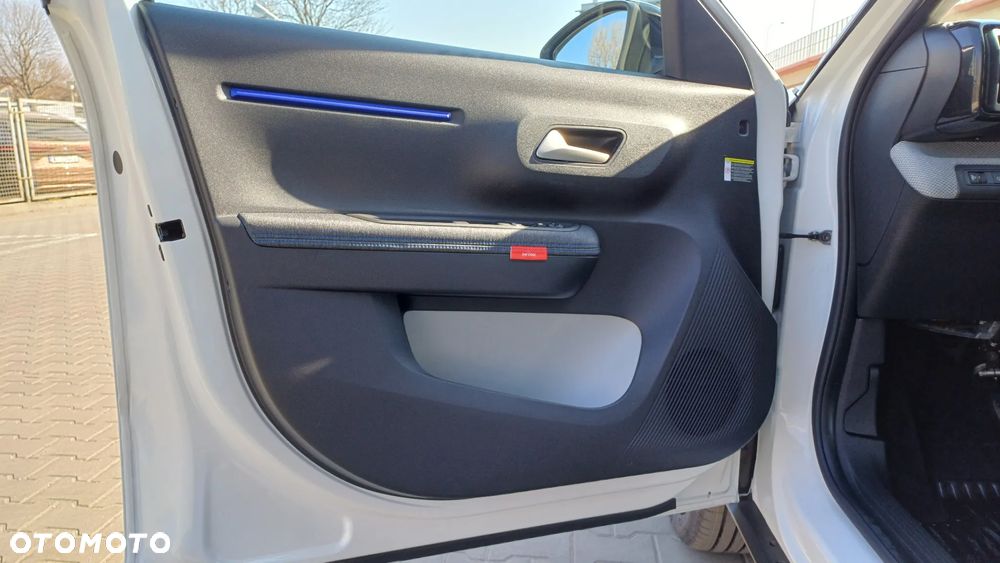 Citroën C3 1.2 mHEV Plus - 10
