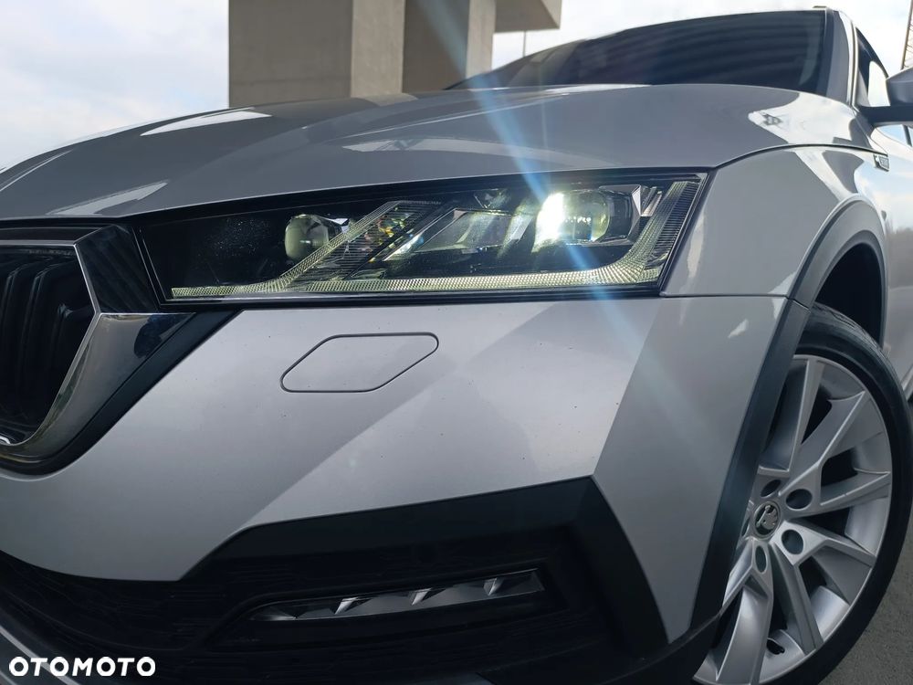 Skoda Octavia 2.0 TDI DSG 4x4 Scout - 7