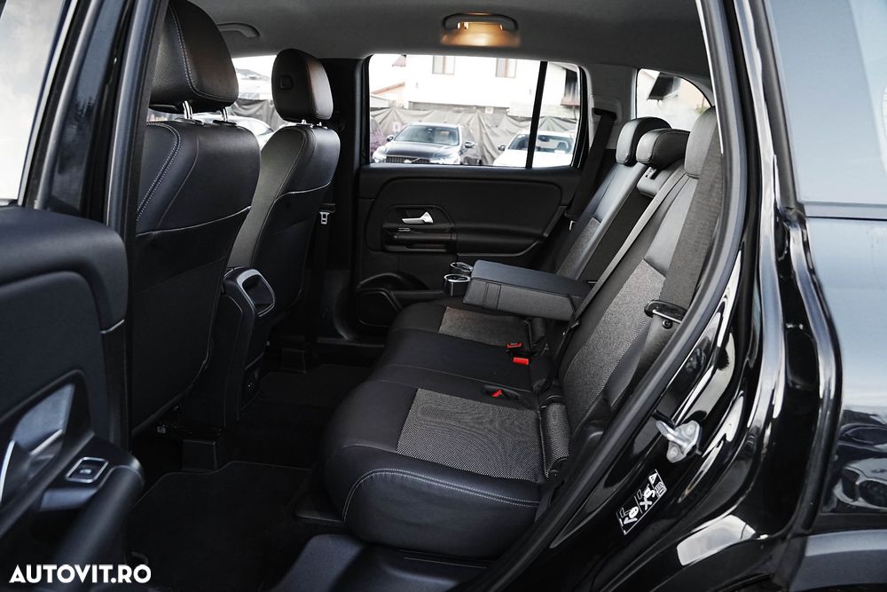 Mercedes-Benz GLB - 15