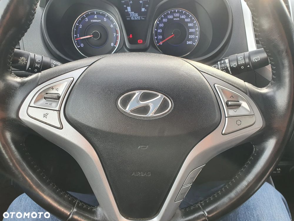 Hyundai ix20 1.4 blue Comfort - 17