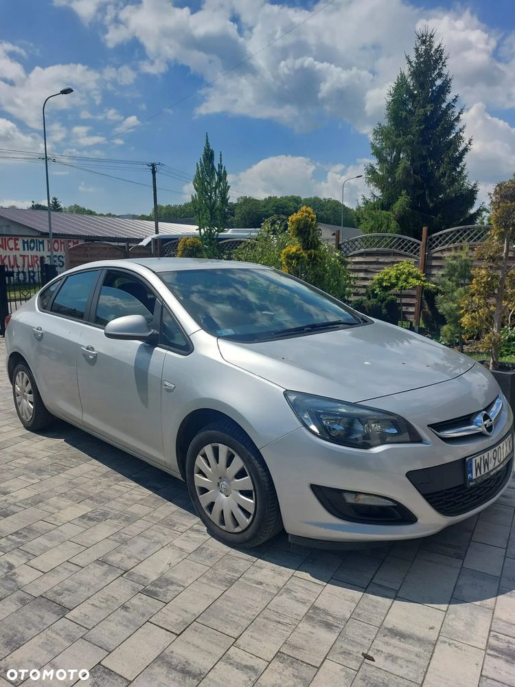 Opel Astra 1.4 T Active EU6 - 11