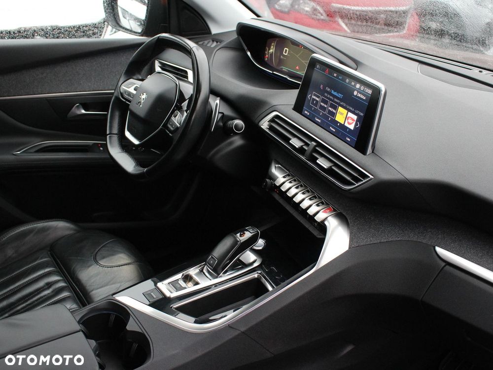 Peugeot 3008 1.2 PureTech Allure Pack S&S EAT8 - 22