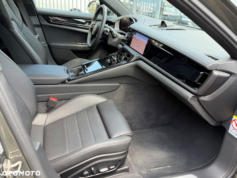 Porsche Panamera 4 E-Hybrid Executive - 33