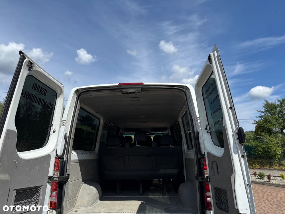 Mercedes-Benz Sprinter 906.211 - 11