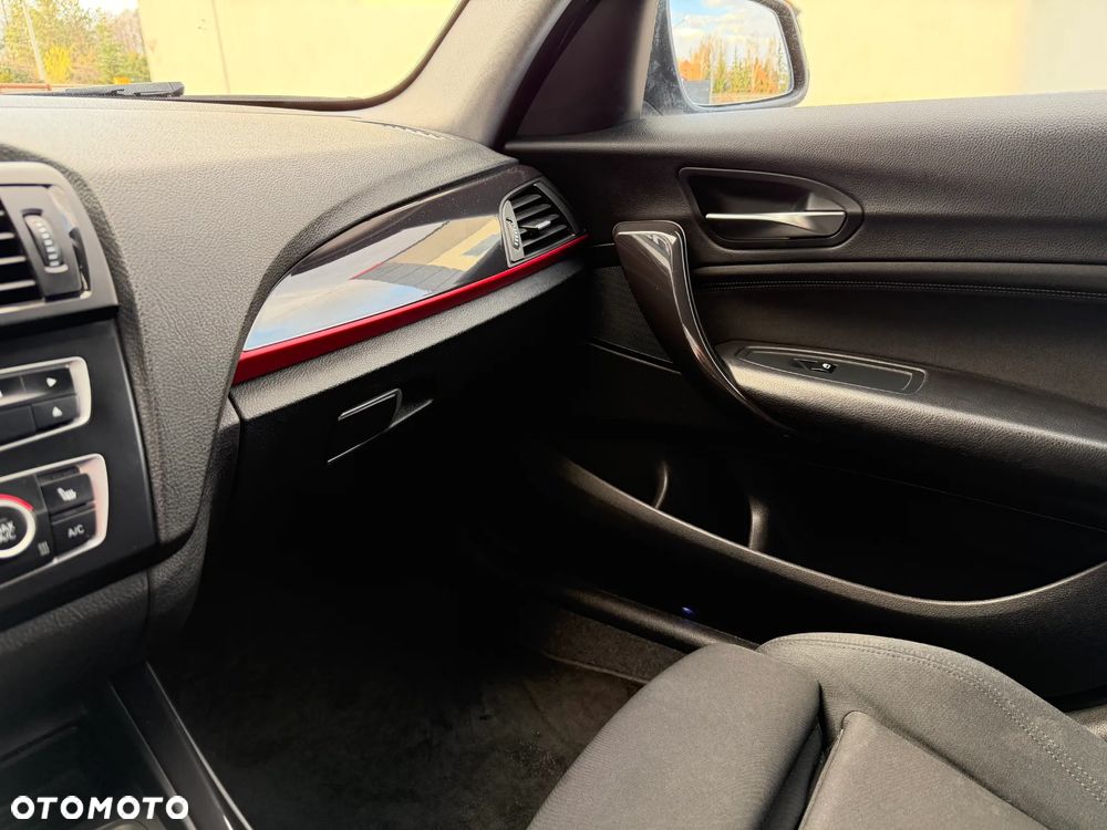 BMW Seria 1 116d Sport Line - 31