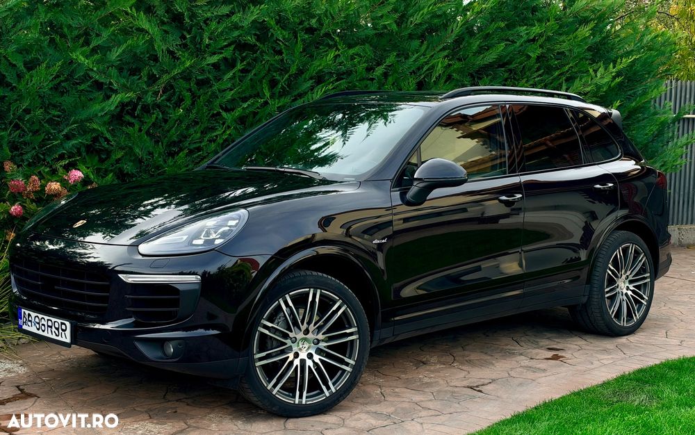 Porsche Cayenne 3.0 L - 1