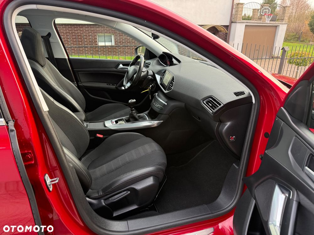 Peugeot 308 BlueHDi 130 Stop & Start Allure Pack - 14