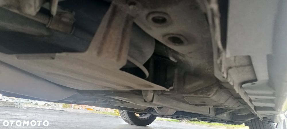 Toyota Avensis 2.0 D-4D Luna - 18