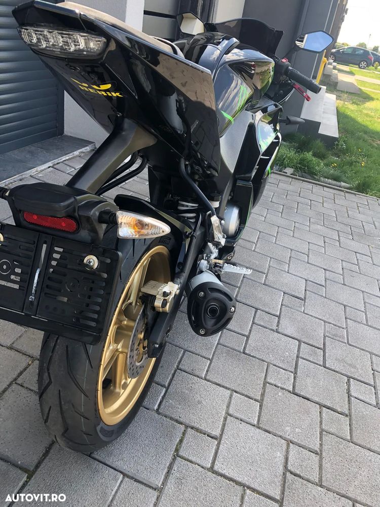 Yamaha YZF-R 125 - 13