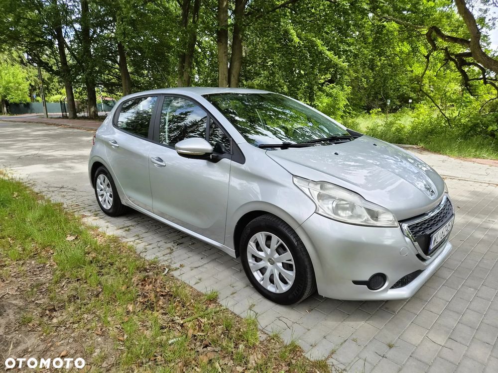 Peugeot 208 - 2