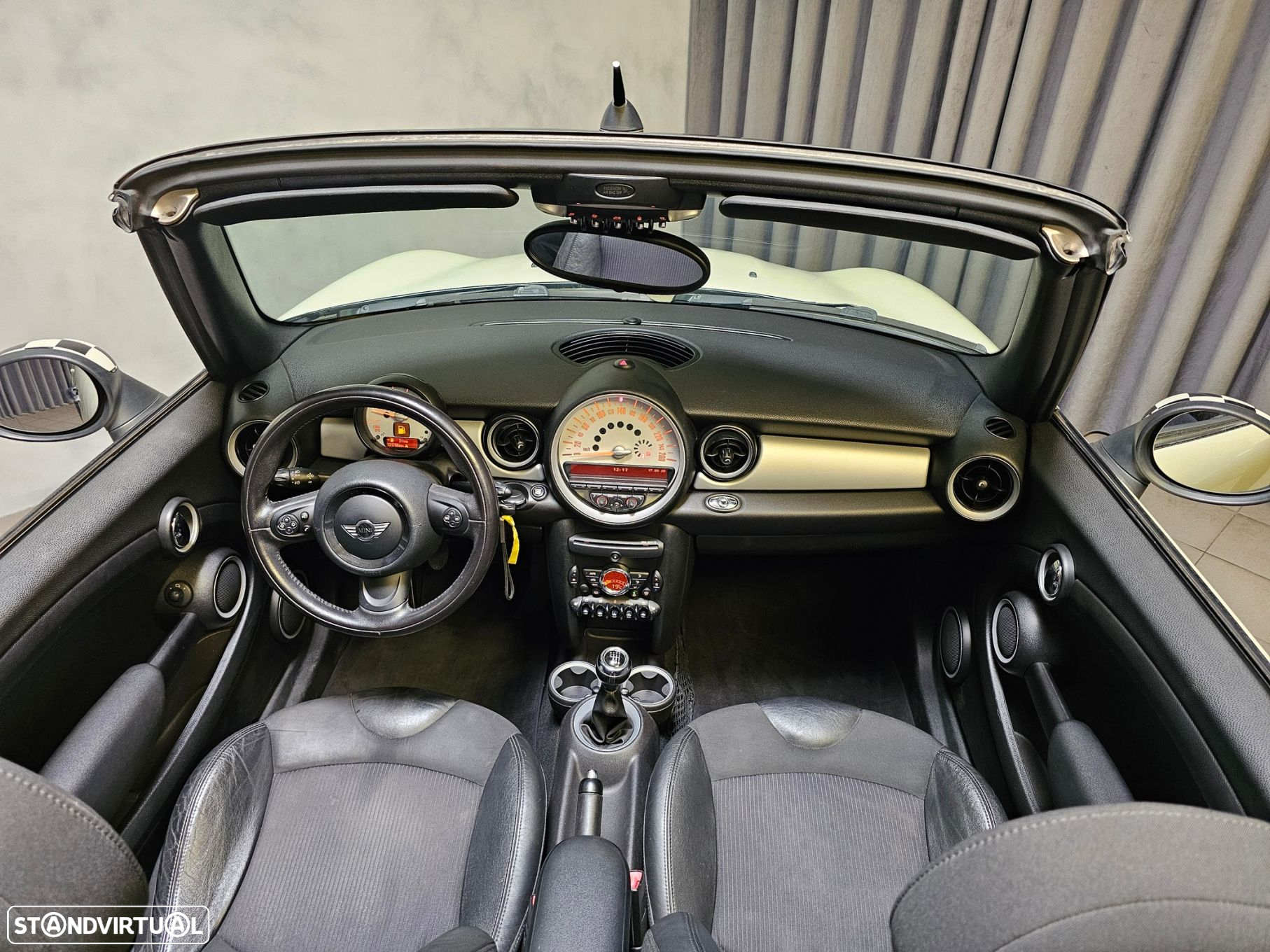 MINI Cabrio Cooper D - 14