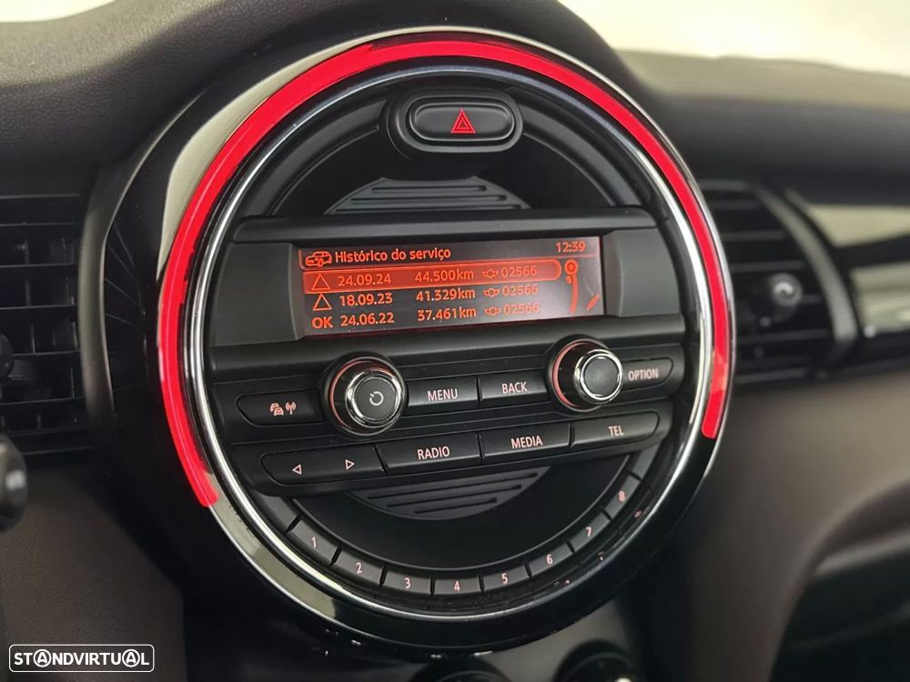 MINI 3 Portas One D - 32