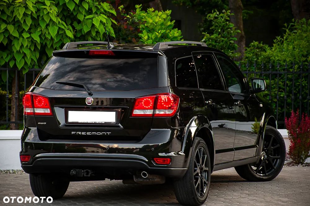 Fiat Freemont 2.0 Multijet 16V DPF Automatik Allrad Black Code - 18