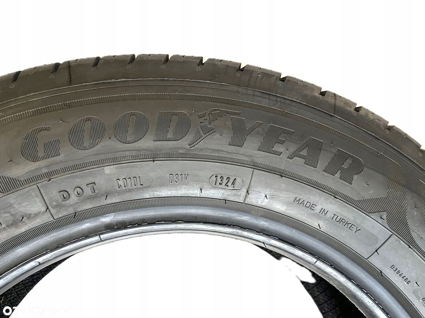 OPONY LETNIE 215/65R16 Goodyear Grip Cargo 2 215/65/16 C 24r Demo 8,5mm BUS - 4