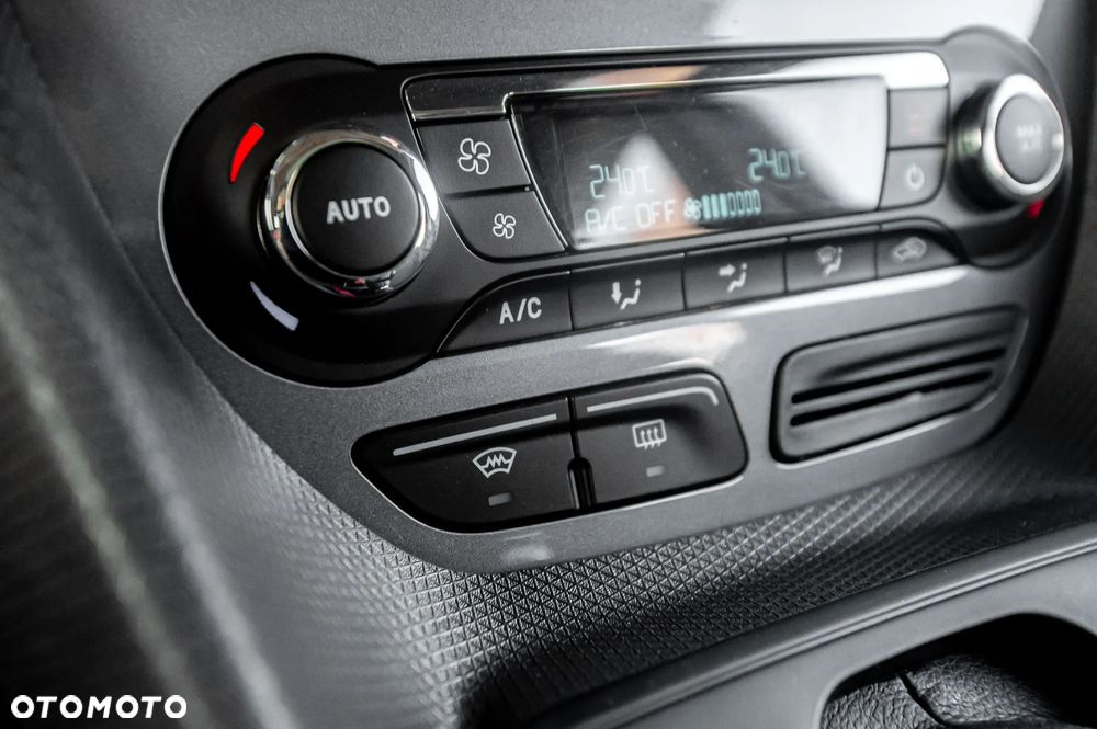 Ford Tourneo Connect - 31