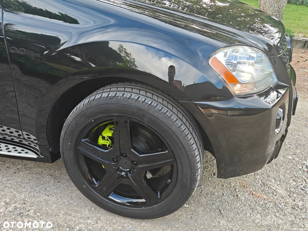 Mercedes-Benz ML - 15