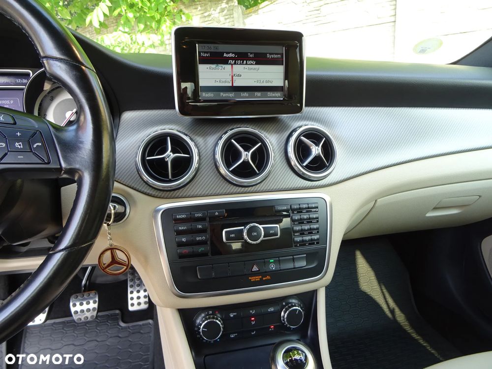 Mercedes-Benz GLA 180 (CDI) d - 23