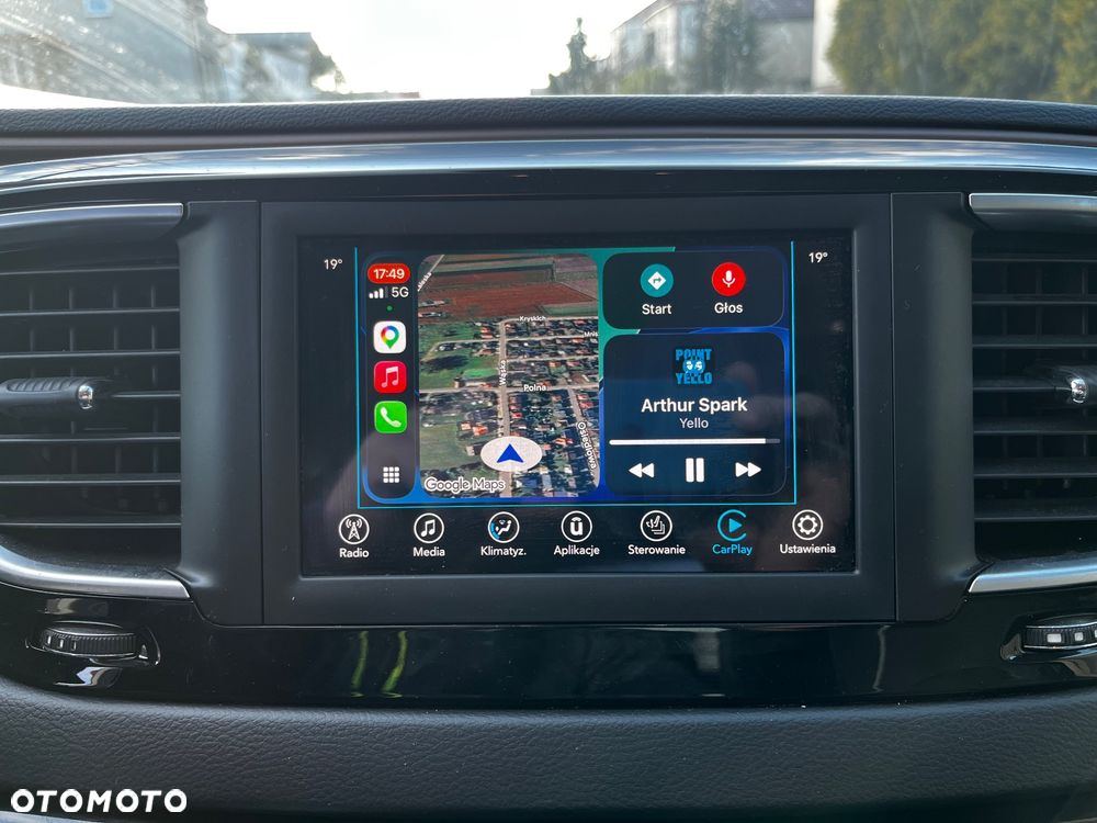 Chrysler Pacifica - 12