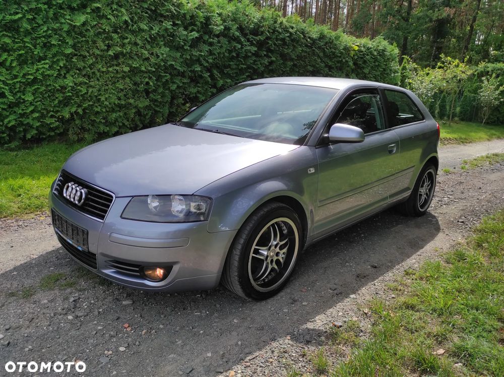 Audi A3 3-drzwiowe 1.6 Attraction - 3