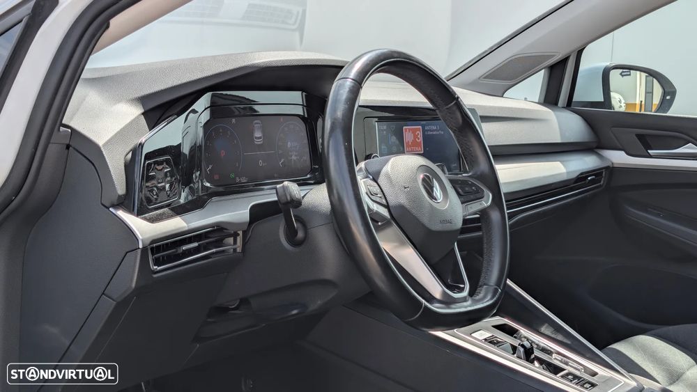 VW Golf 1.0 eTSI Life DSG - 8