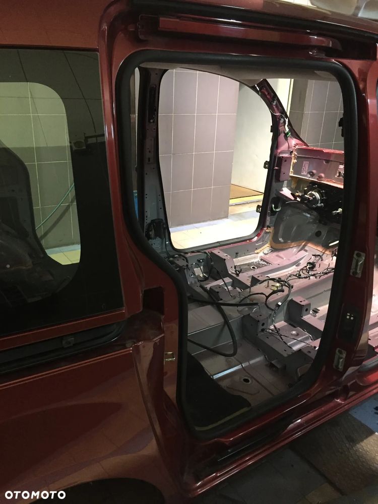 RENAULT KANGOO II 11R ĆWIARTKA PRAWA TYŁ - 3