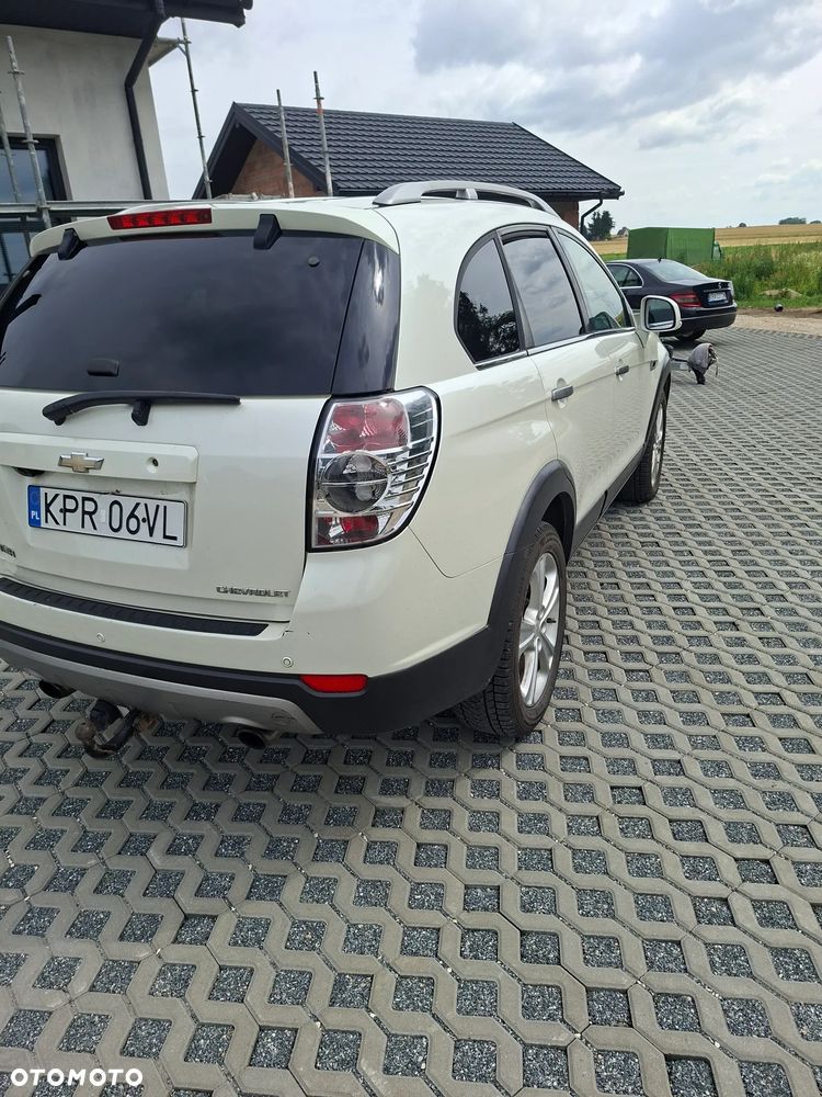 Chevrolet Captiva 2.2 D LT+ - 10