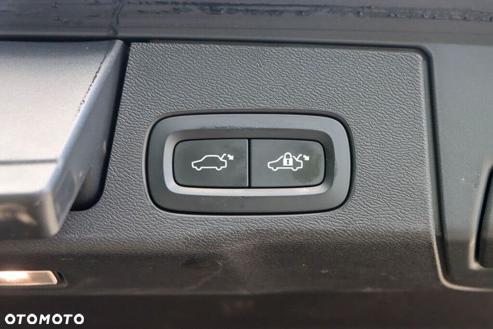 Volvo XC 60 - 25