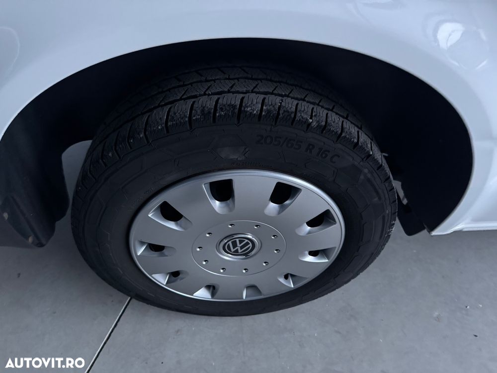 Volkswagen Transporter - 32