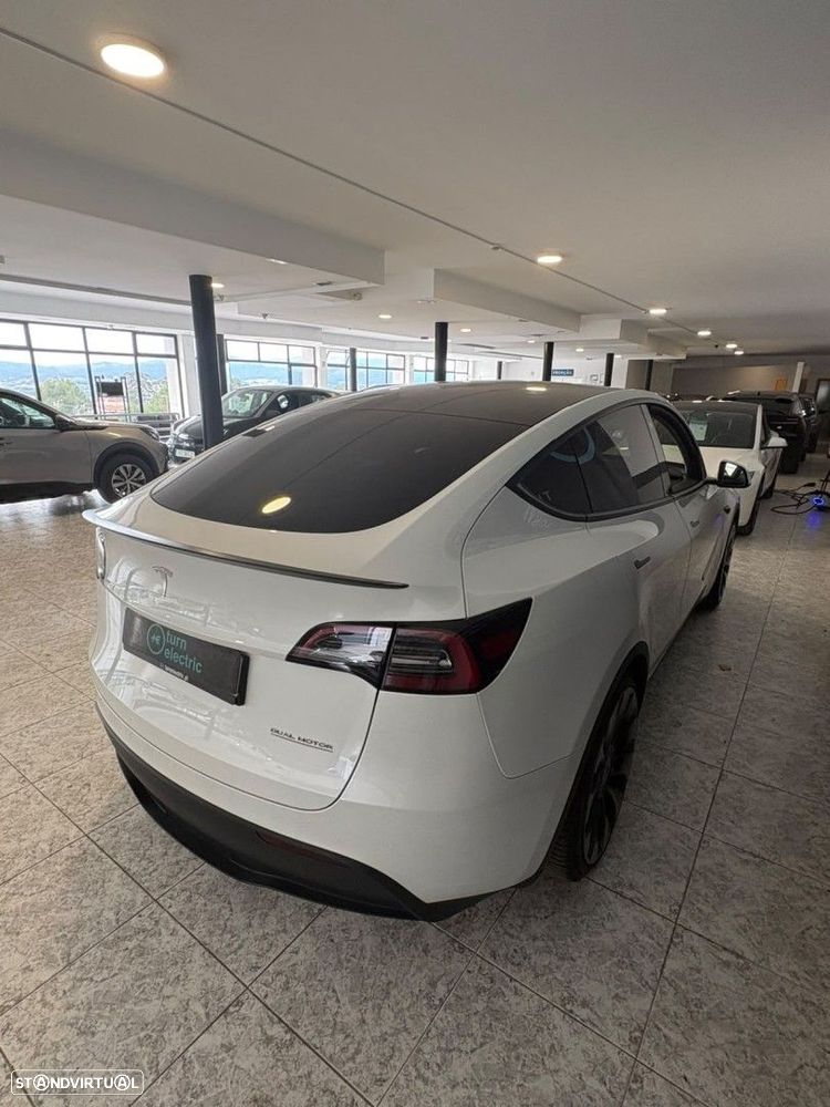 Tesla Model Y Performance Dual Motor AWD - 7