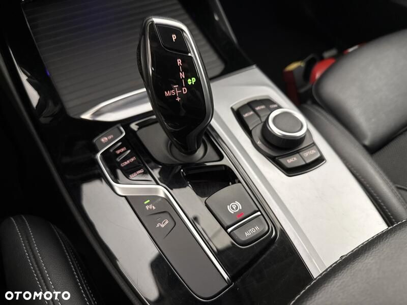 BMW X3 xDrive20i GPF - 17