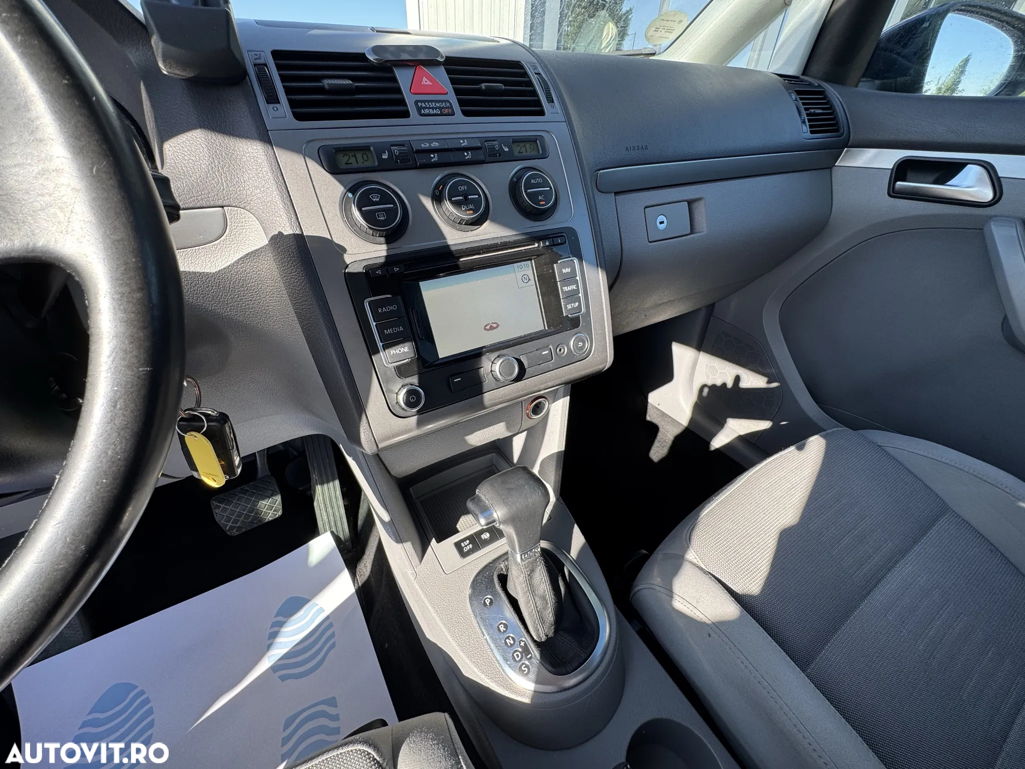 Volkswagen Touran 2.0 TDI DPF Highline DSG - 35