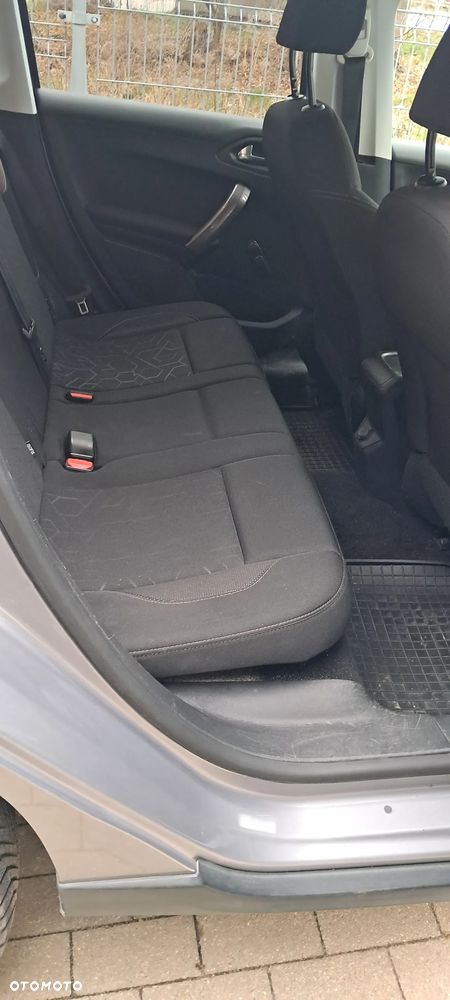 Peugeot 2008 1.4 HDi Active - 14