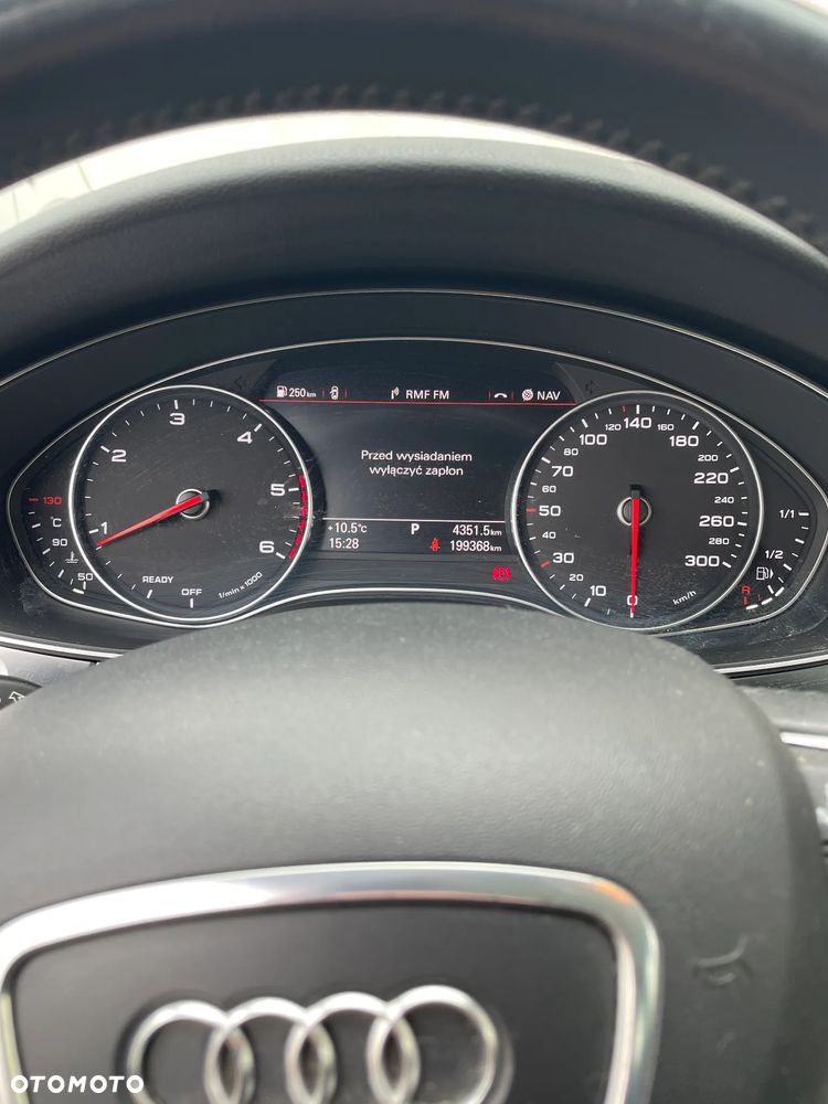 Audi A6 Avant 2.0 TDI Ultra S tronic - 6