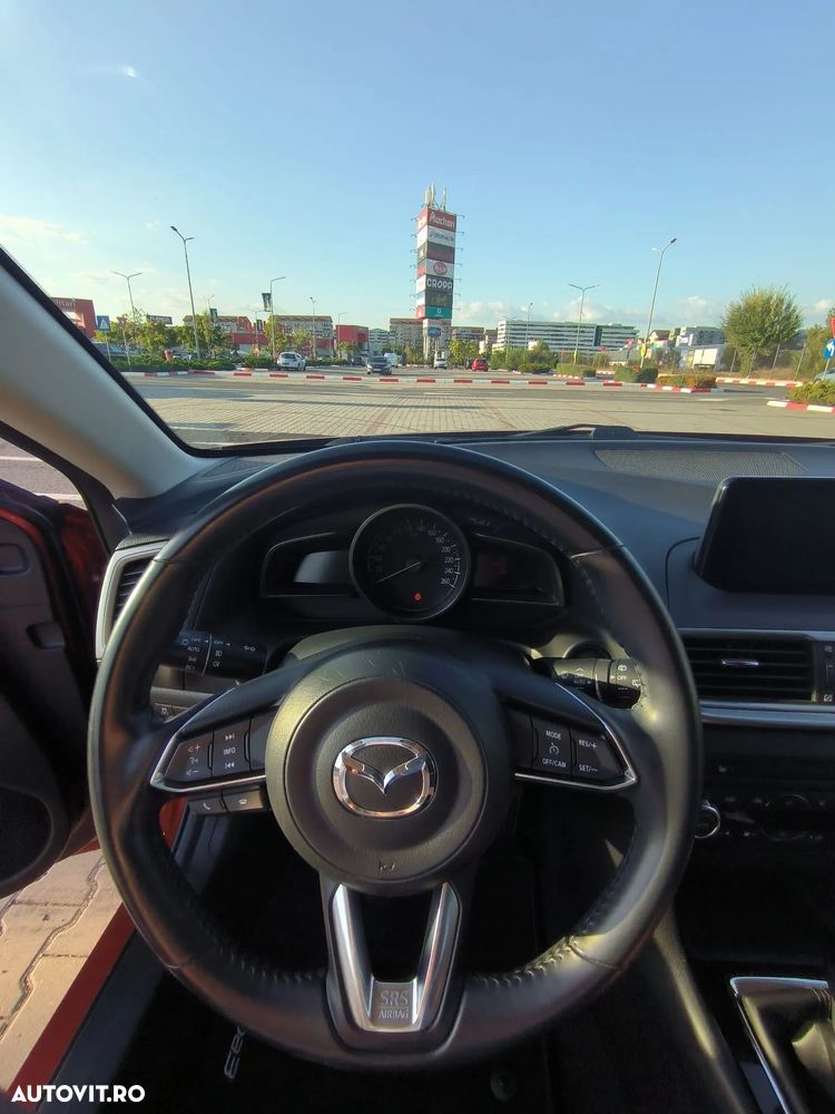 Mazda 3 G120 Revolution - 8