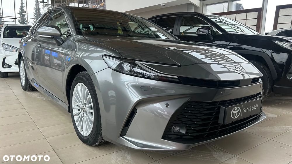 Toyota Camry 2.5 Hybrid Dynamic Force Comfort e-CVT - 1