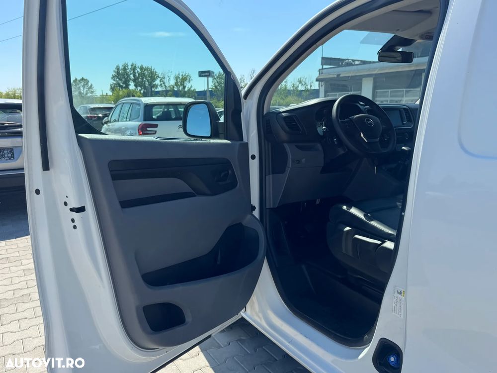 Opel Vivaro - 22