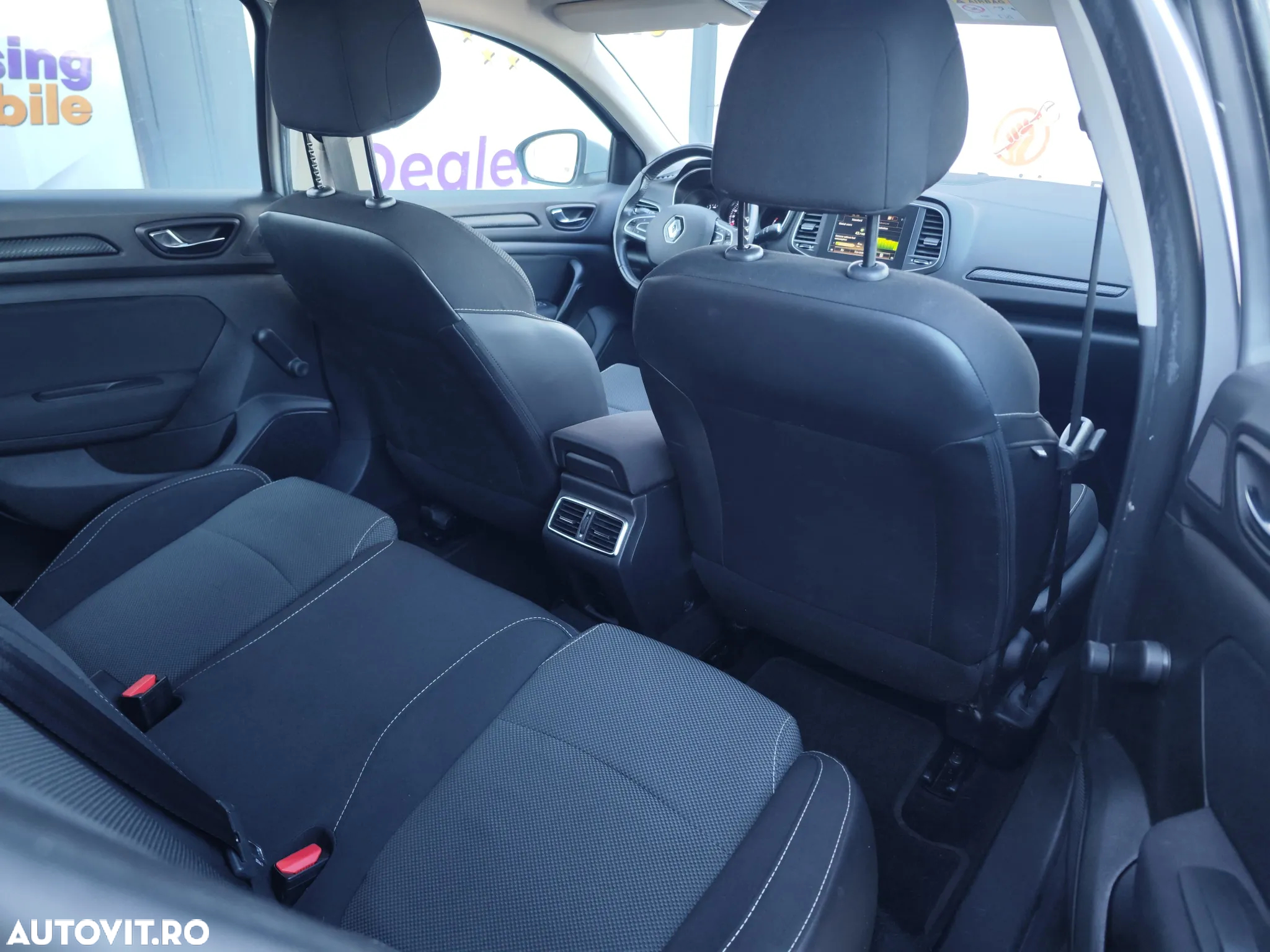 Renault Megane Estate 1.5 dCI Life - 25