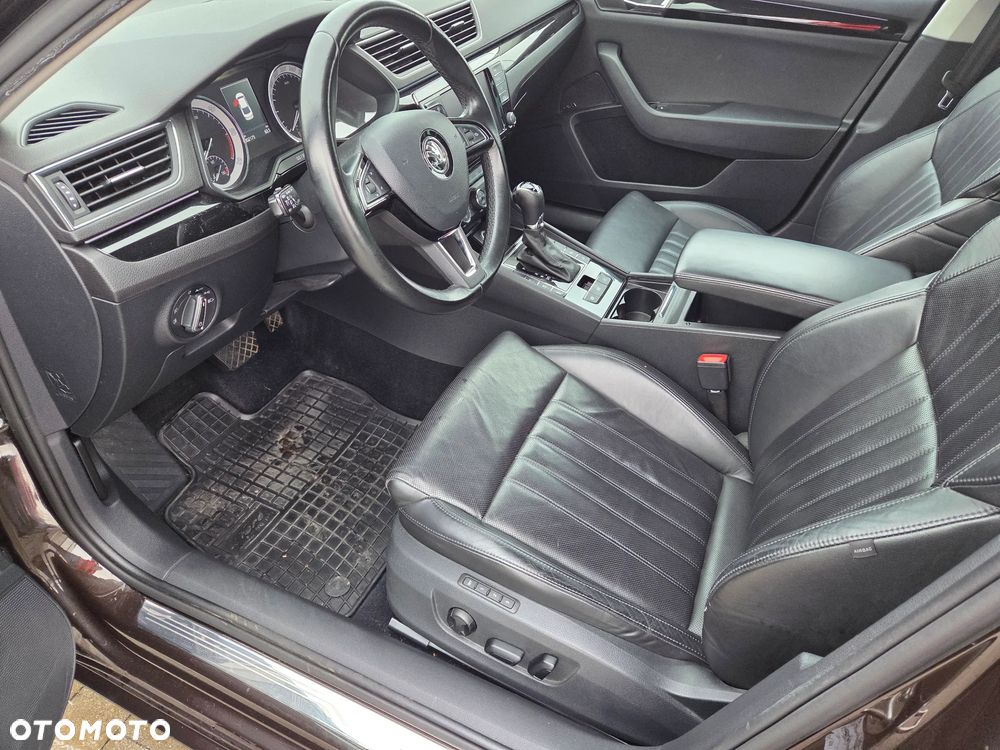 Skoda Superb 2.0 TDI L&K DSG - 10