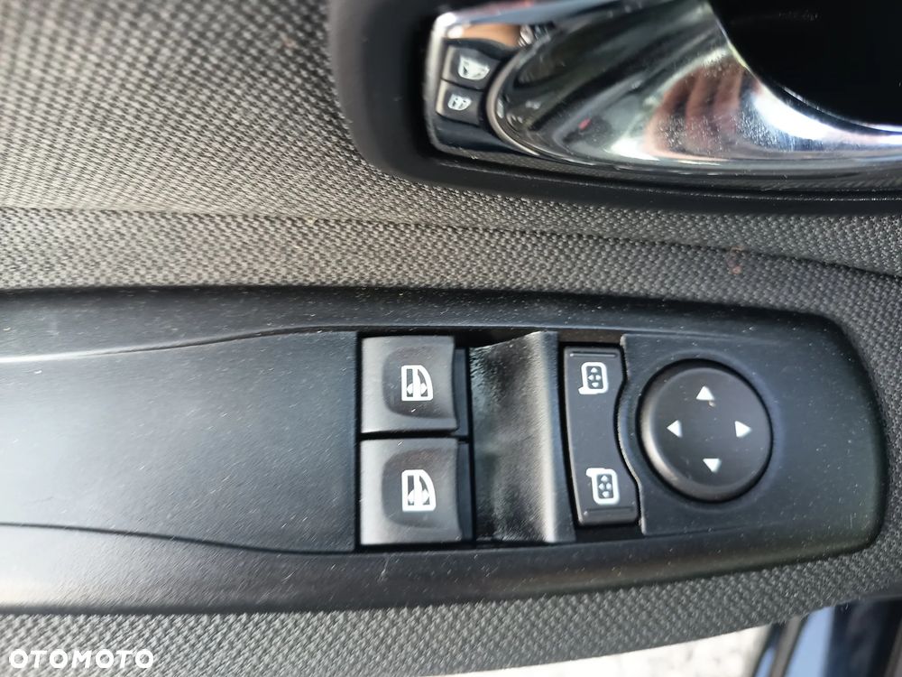 Renault Scenic 1.6 16V 110 TomTom Edition - 32