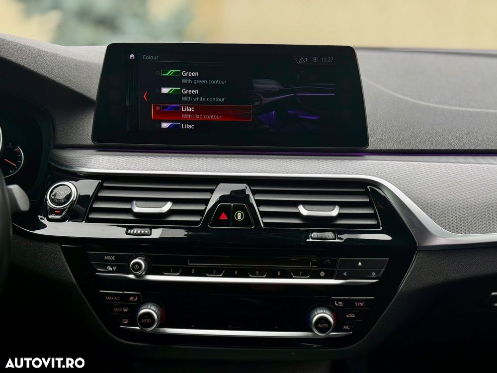 BMW Seria 5 530d xDrive Touring Aut. Sport Line - 11